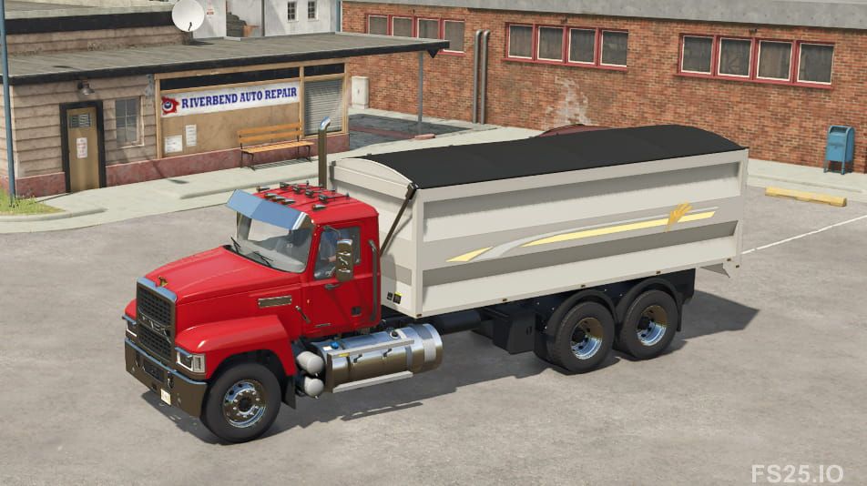 Photos of Mack Pinnacle 64R 2