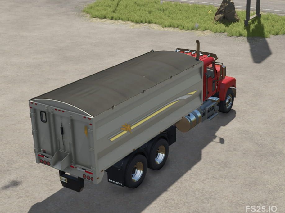 Photos of Mack Pinnacle 64R 3