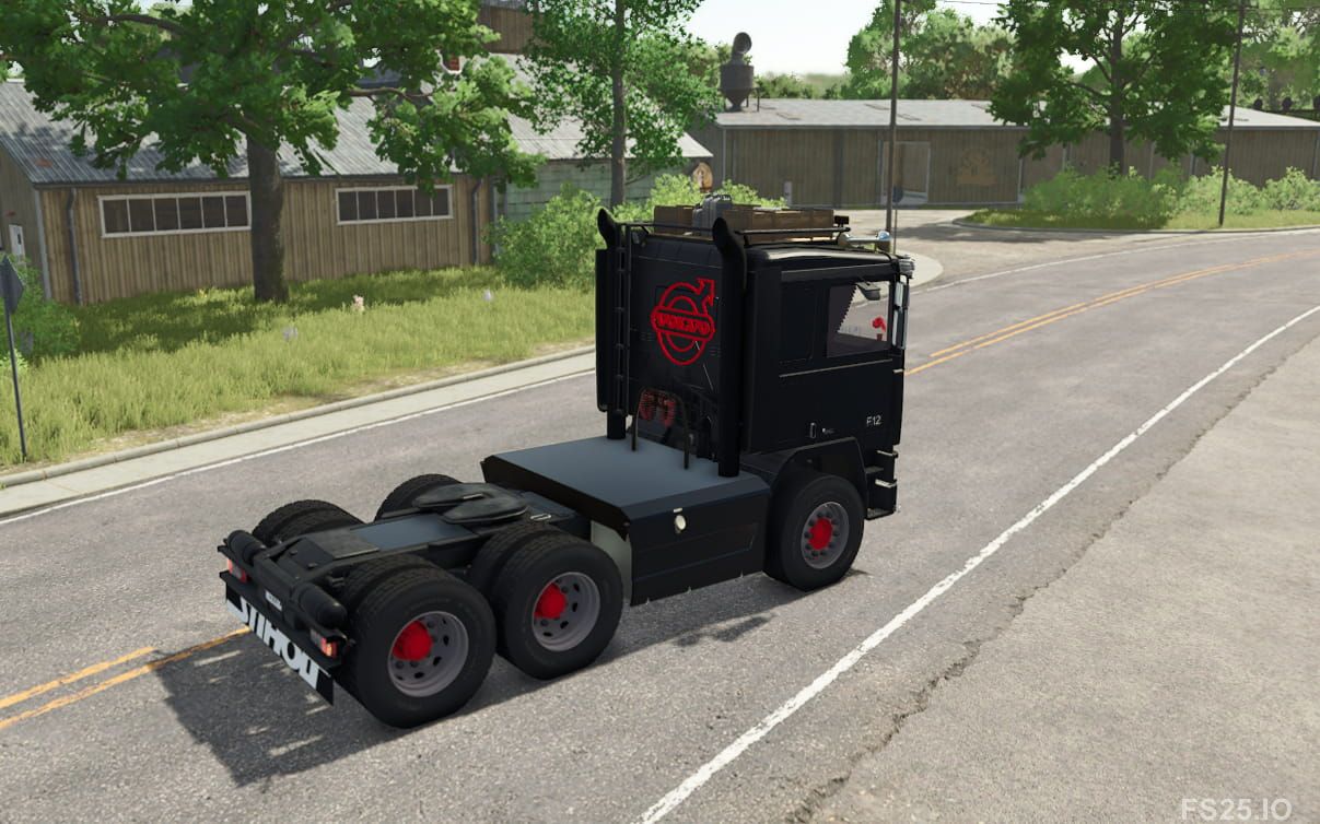 Photos of Volvo F12 6x2 4